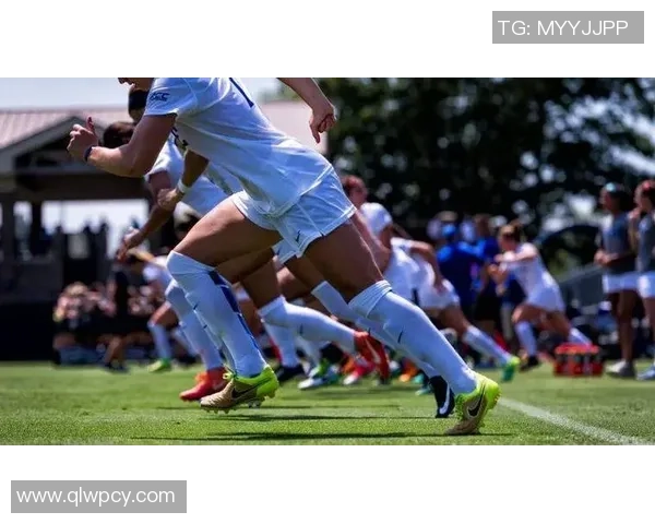 足球明星腿部训练秘籍揭秘助你提升速度与力量 足球明星腿部训练秘籍揭秘助你提升速度与力量